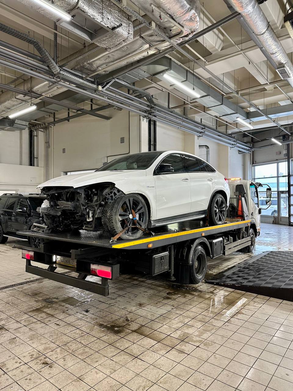 Перевозка автомобиля на кузовной ремонт, Руставели 17